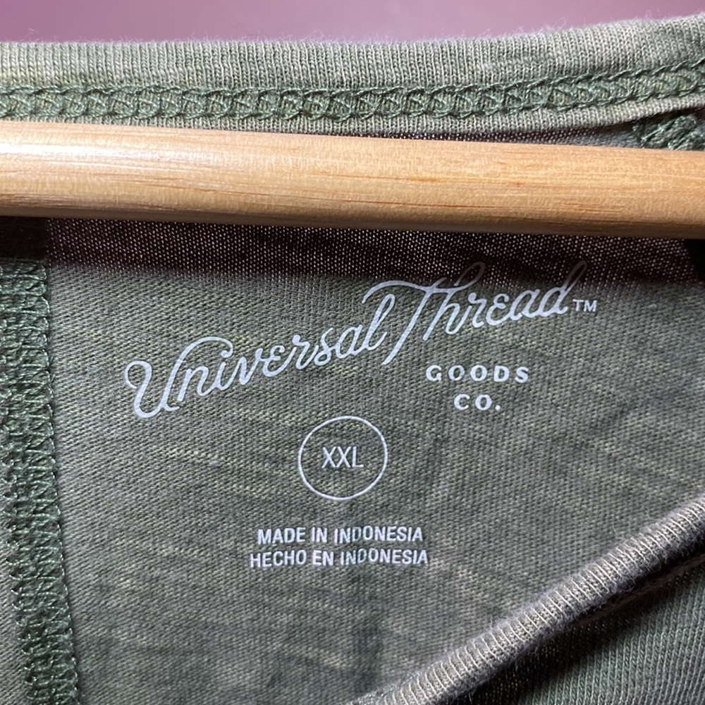 UNIVERSAL THREAD - GREEN LONG SLEEVE TEE SHIRT - Picture 4 of 11
